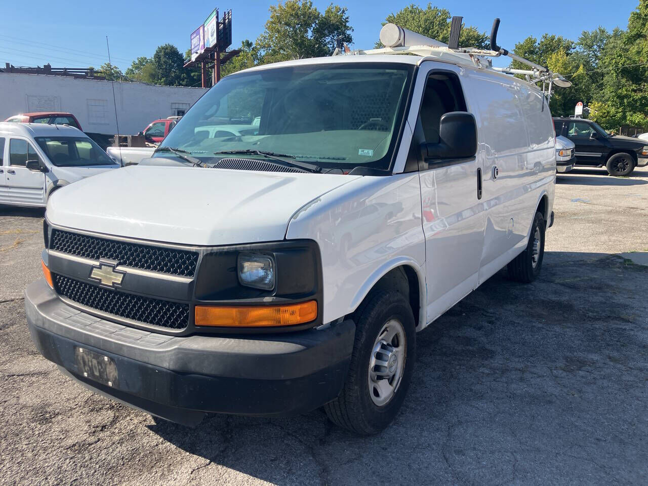 2013 CHEVROLET Express