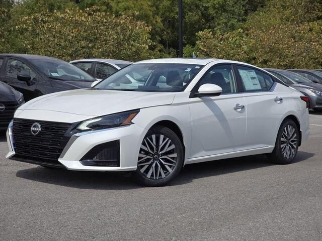 2025 NISSAN Altima