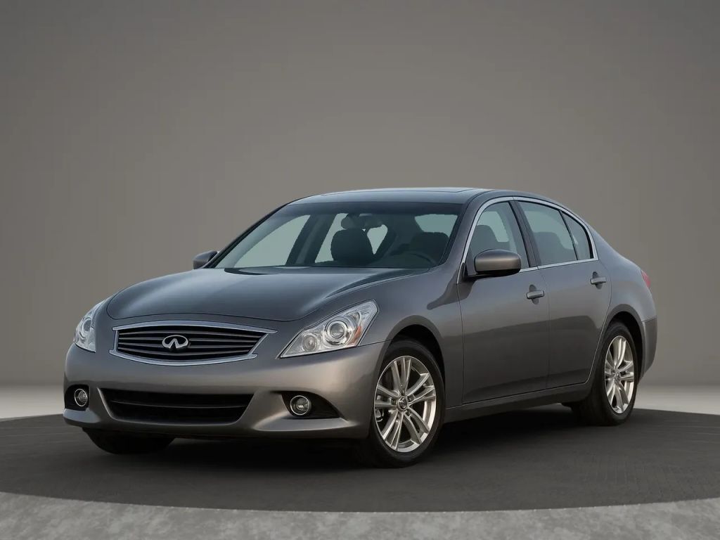 Infiniti G37
