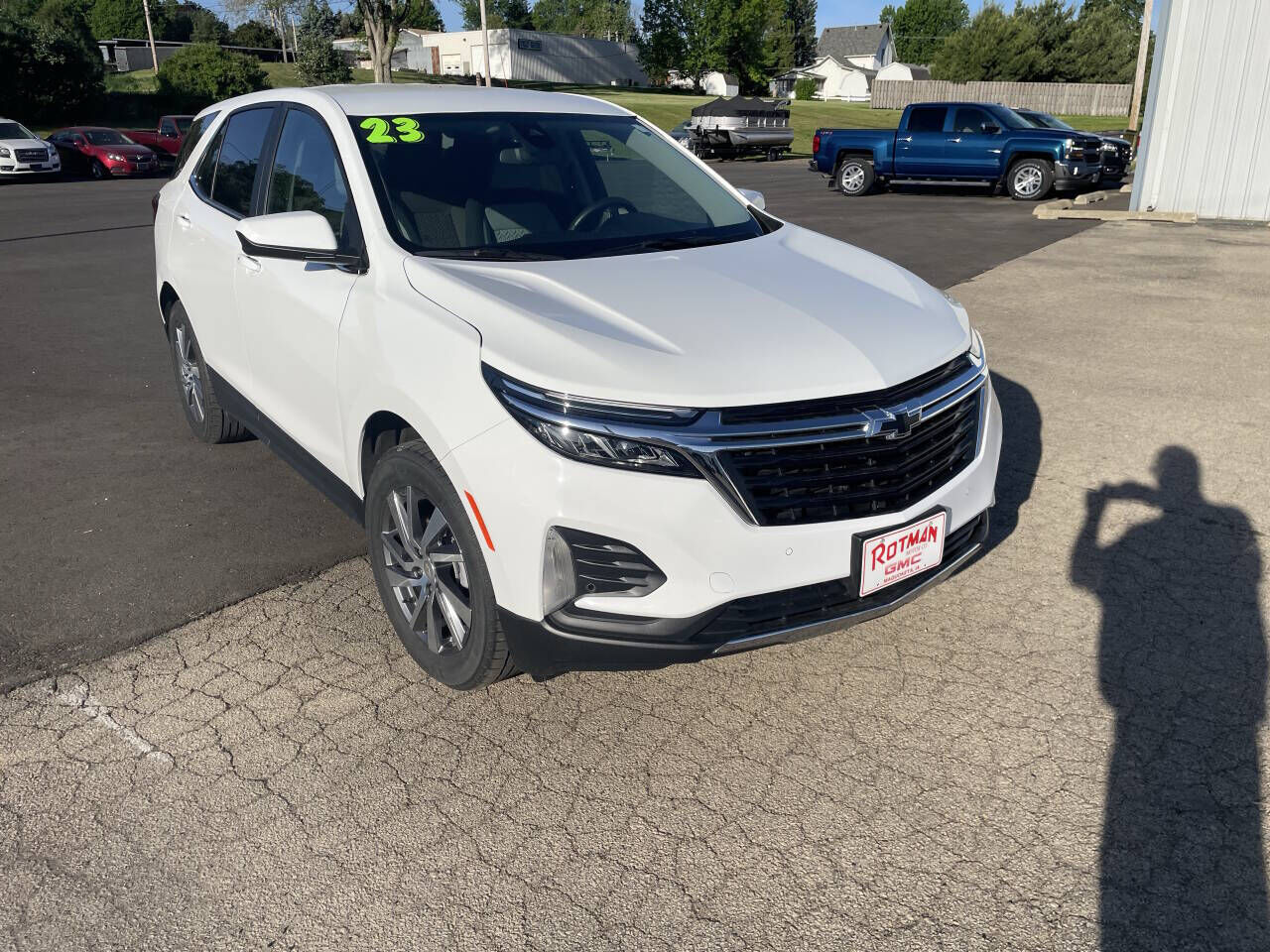 2023 CHEVROLET Equinox