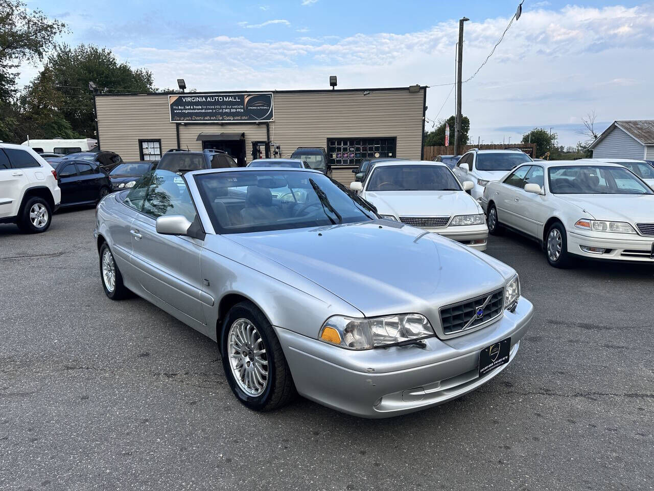 2004 VOLVO C70