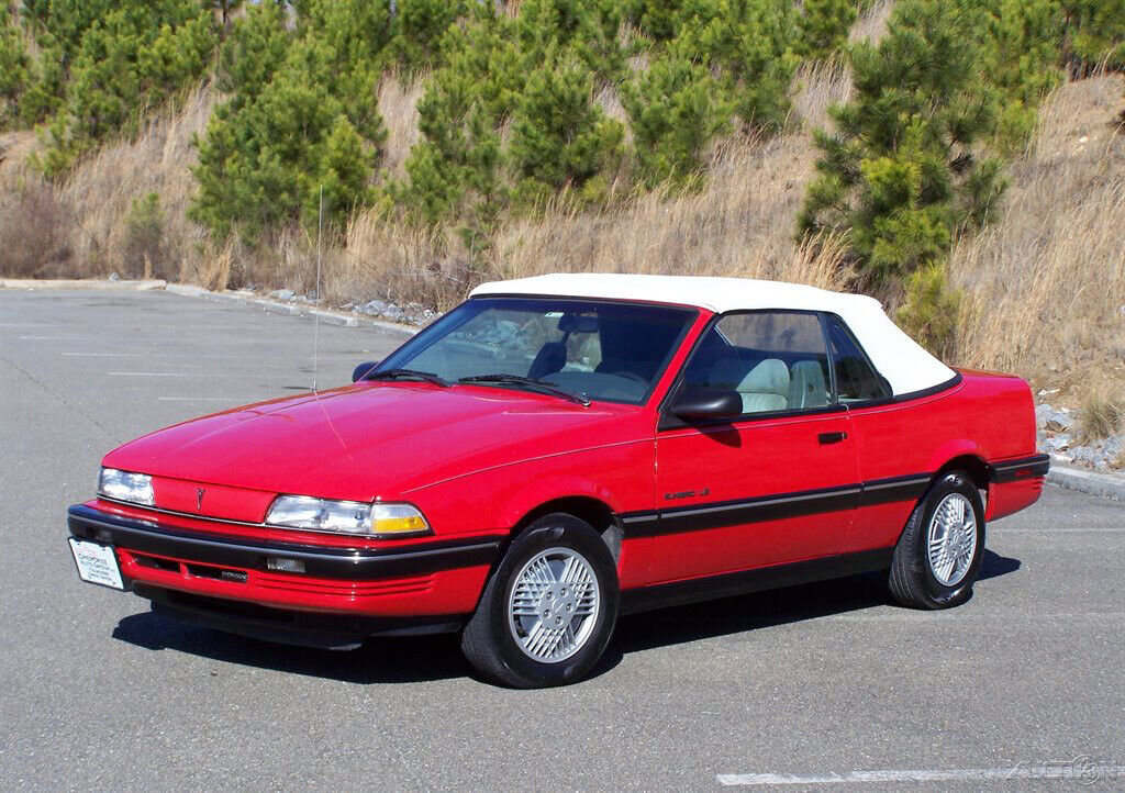 Pontiac Sunbird