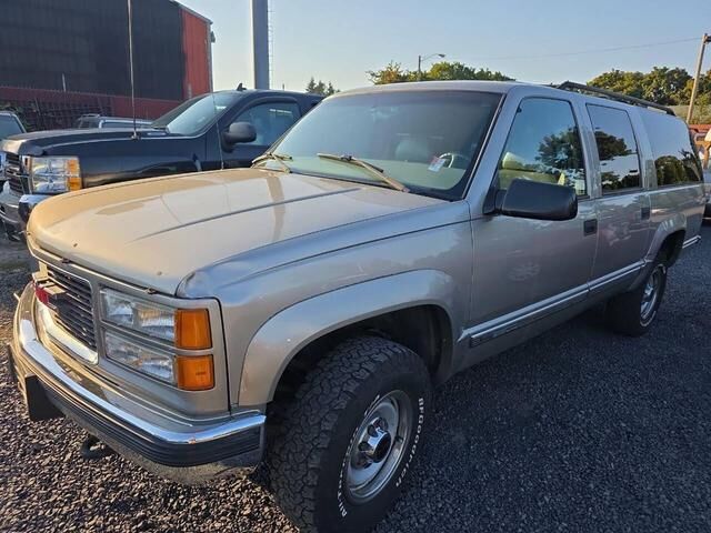GMC Suburban
