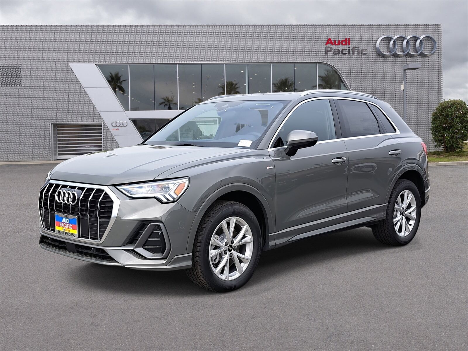 2025 AUDI Q3