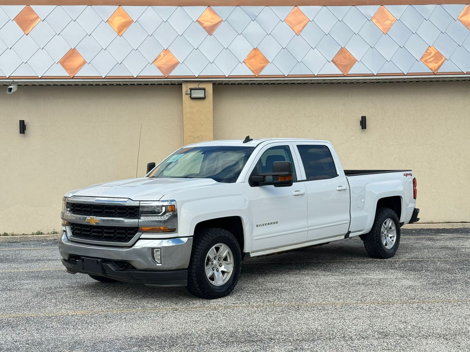 2018 CHEVROLET Silverado