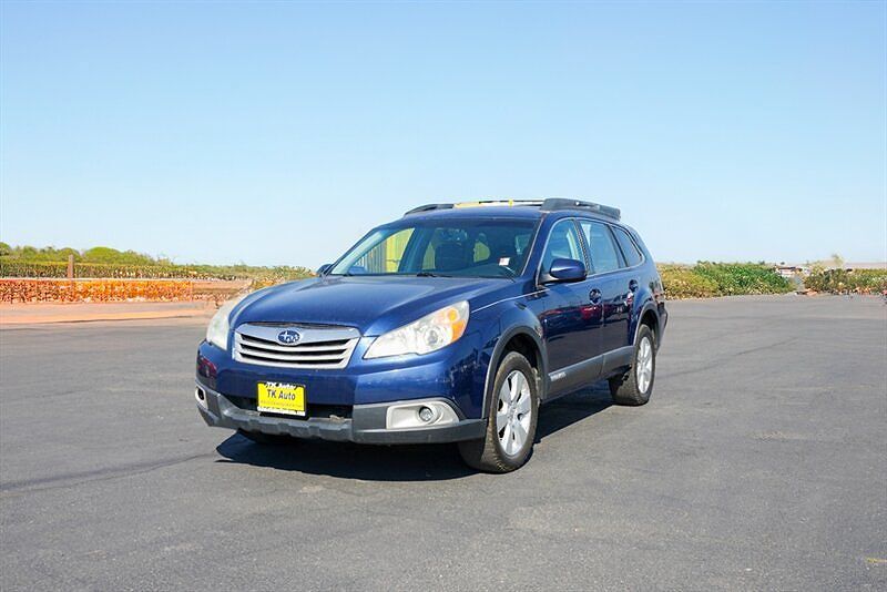 2010 SUBARU Outback