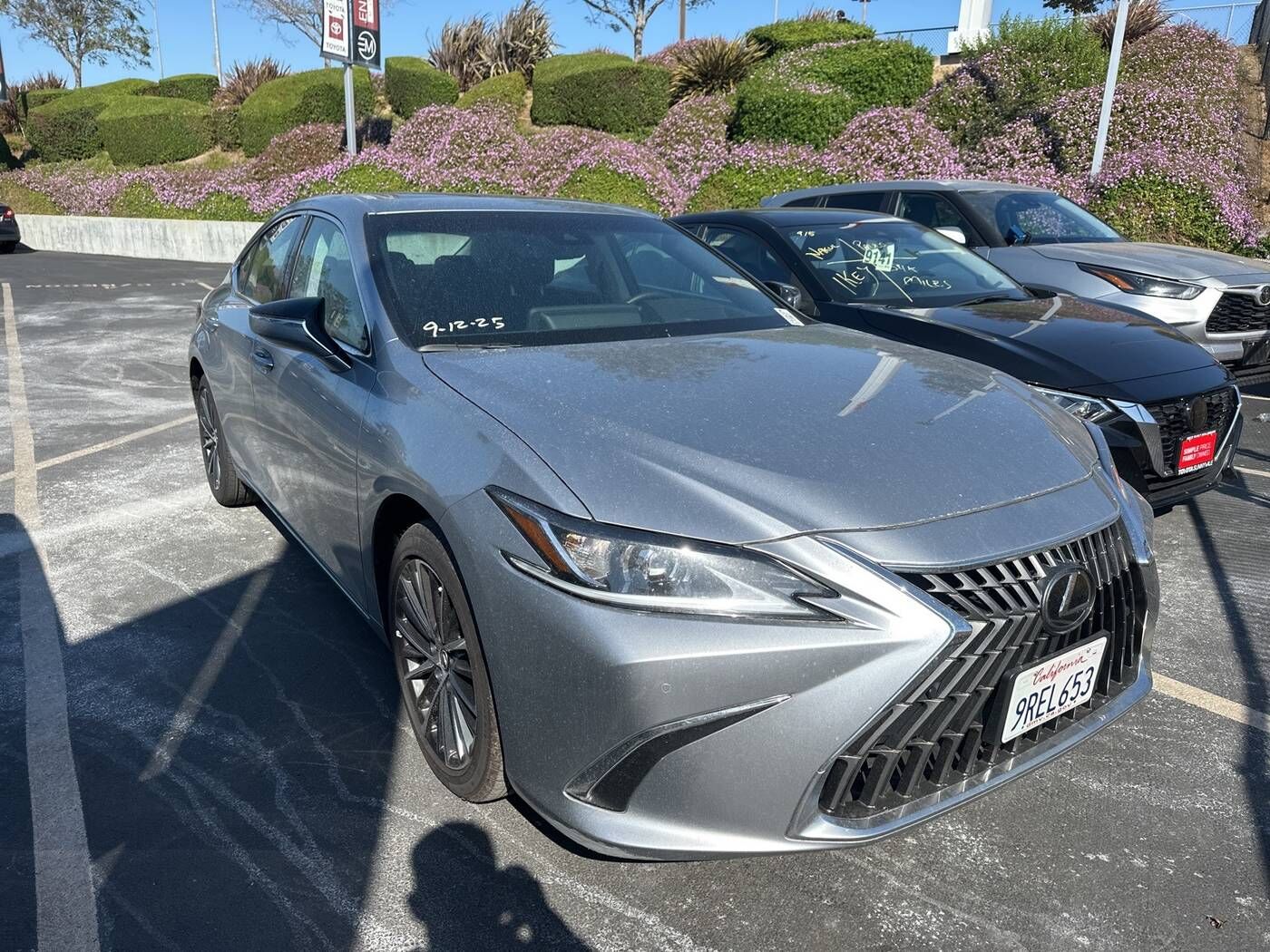 2024 LEXUS ES