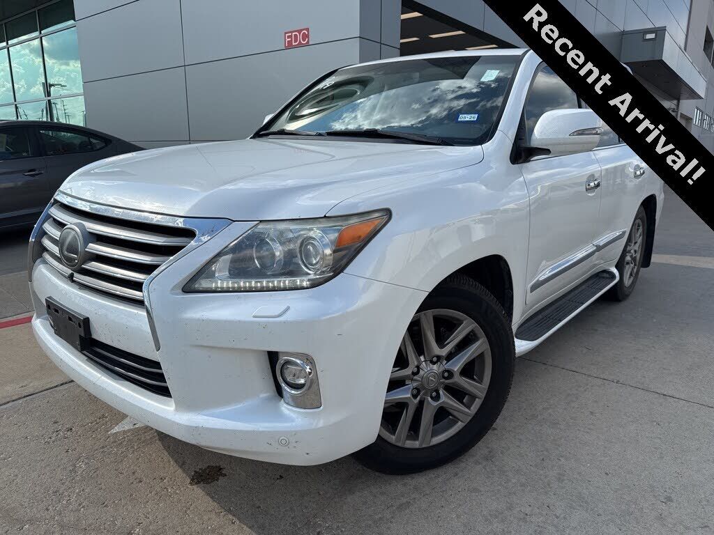 Lexus LX