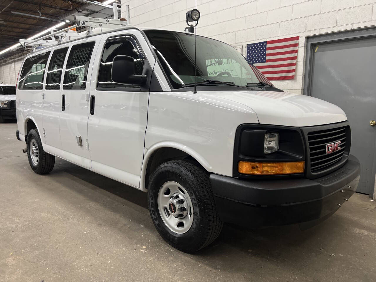 GMC Savana