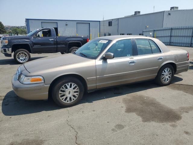 Ford Crown Victoria