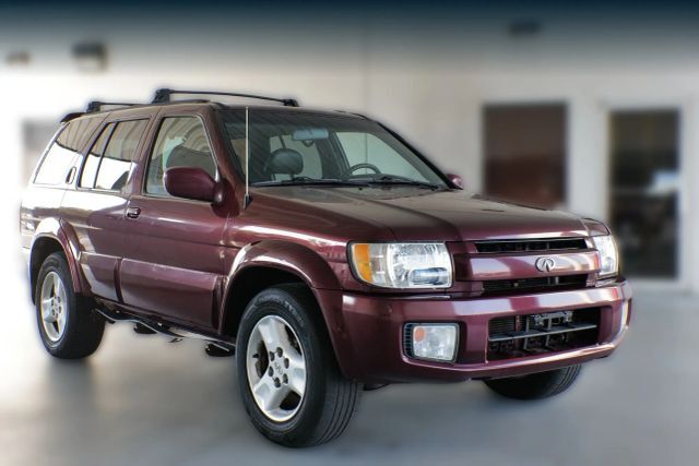 Infiniti QX4