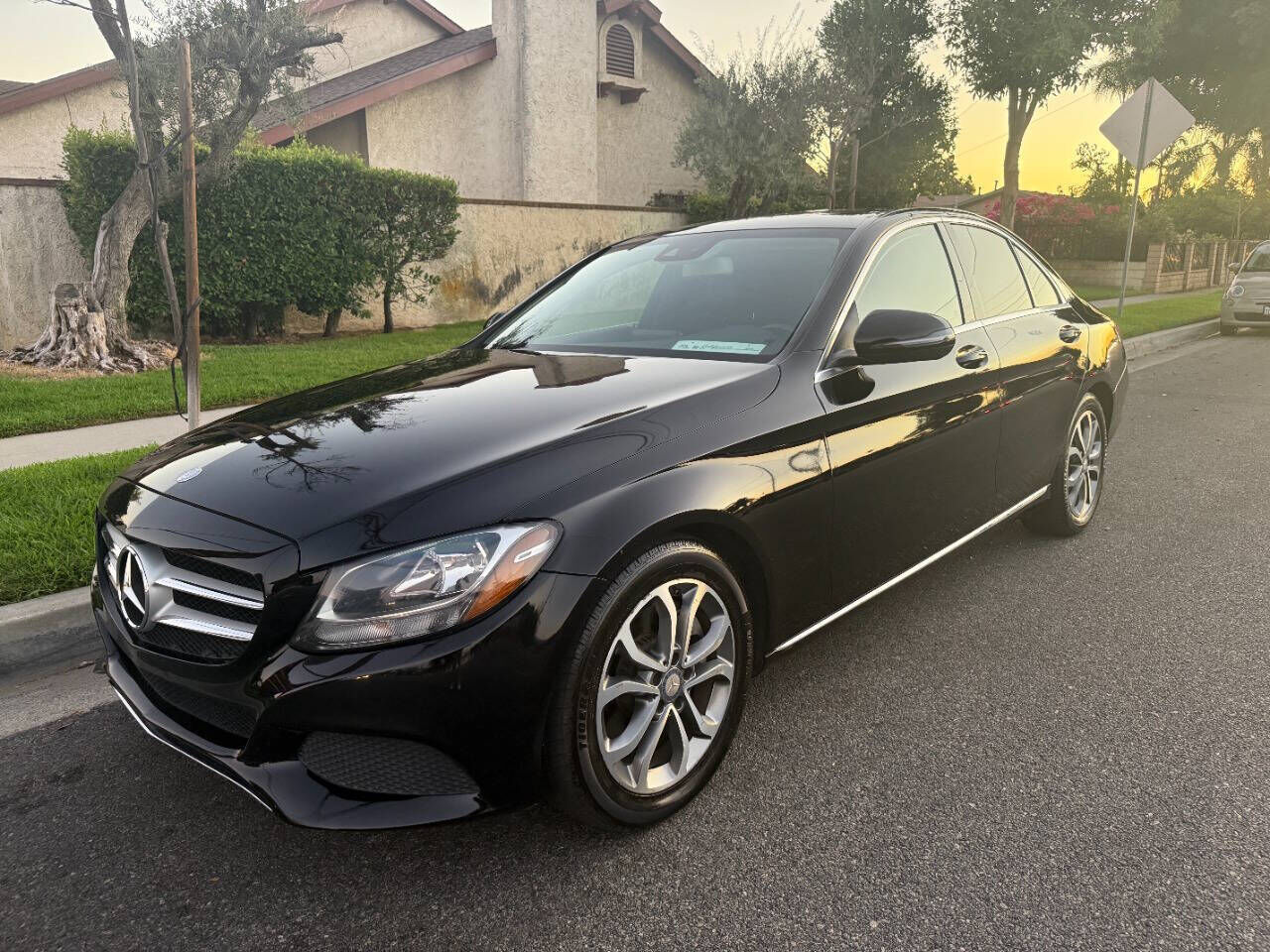 2016 MERCEDES-BENZ C-Class
