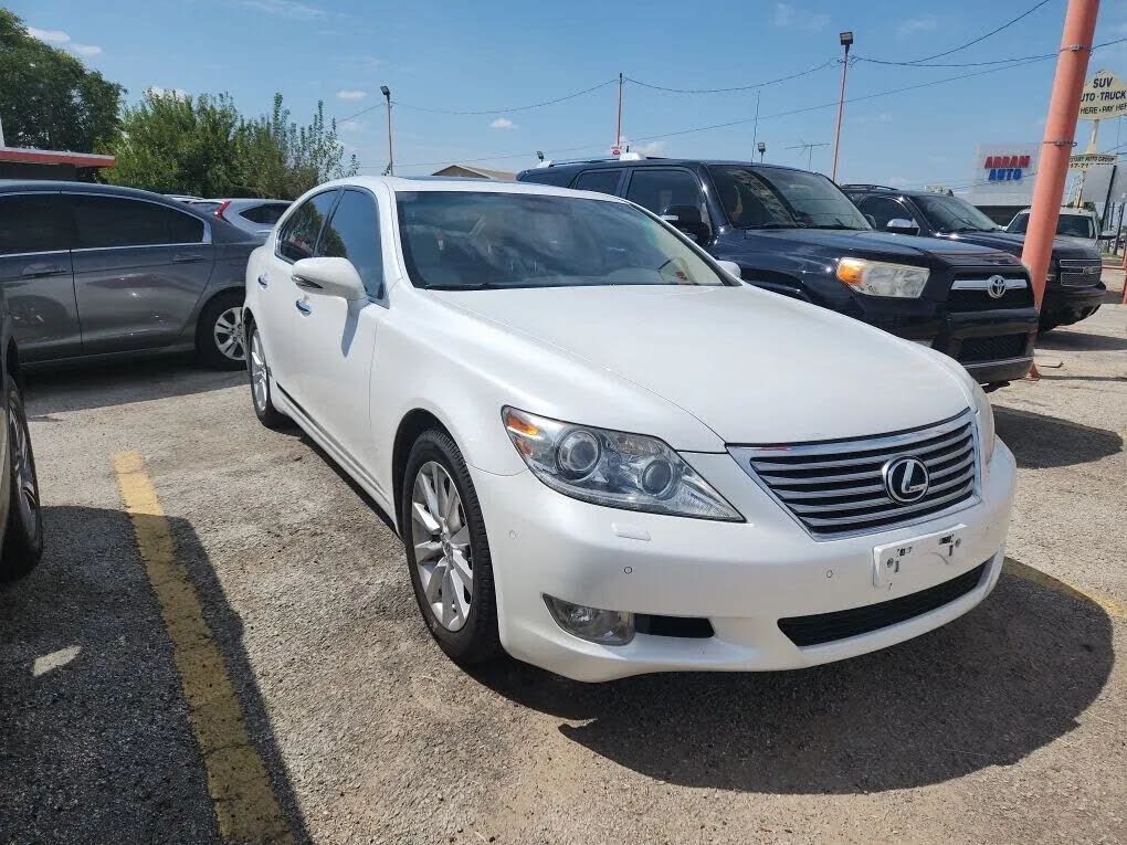 Lexus LS