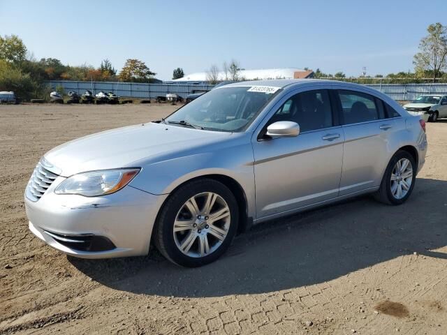 Chrysler 200