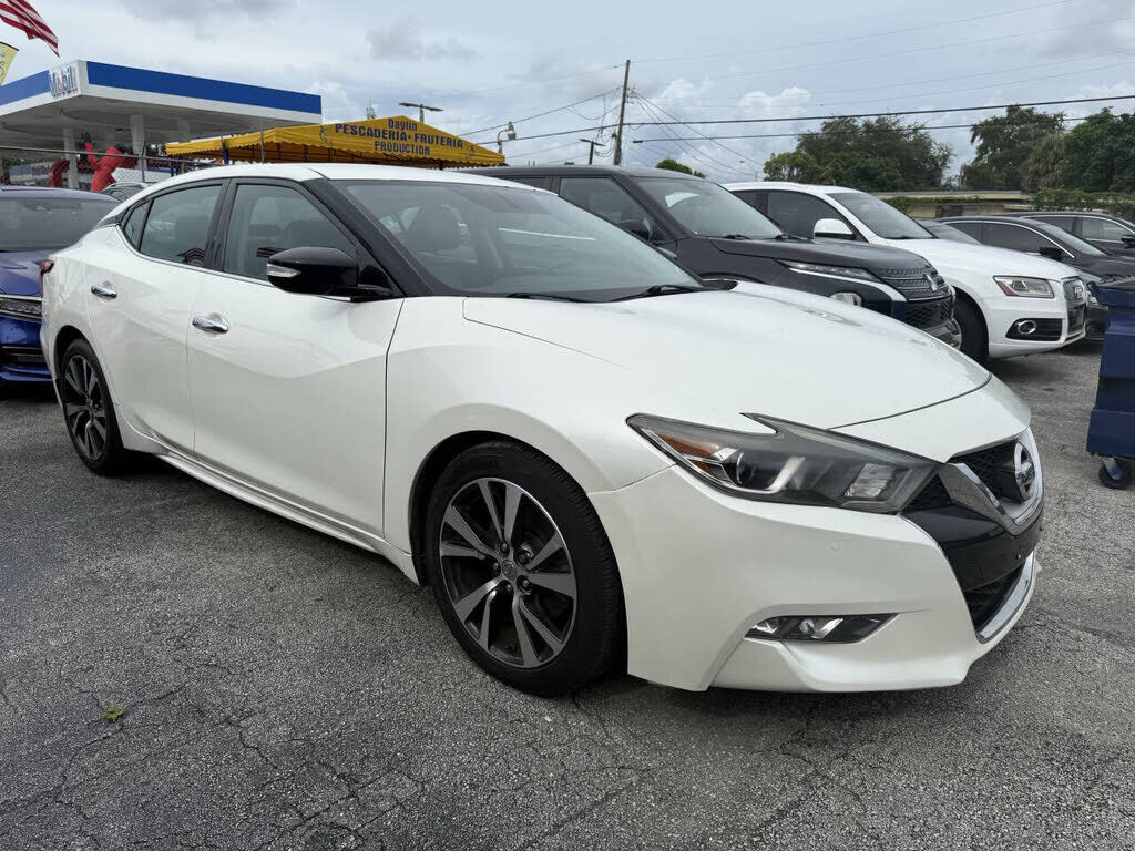 2017 NISSAN Maxima