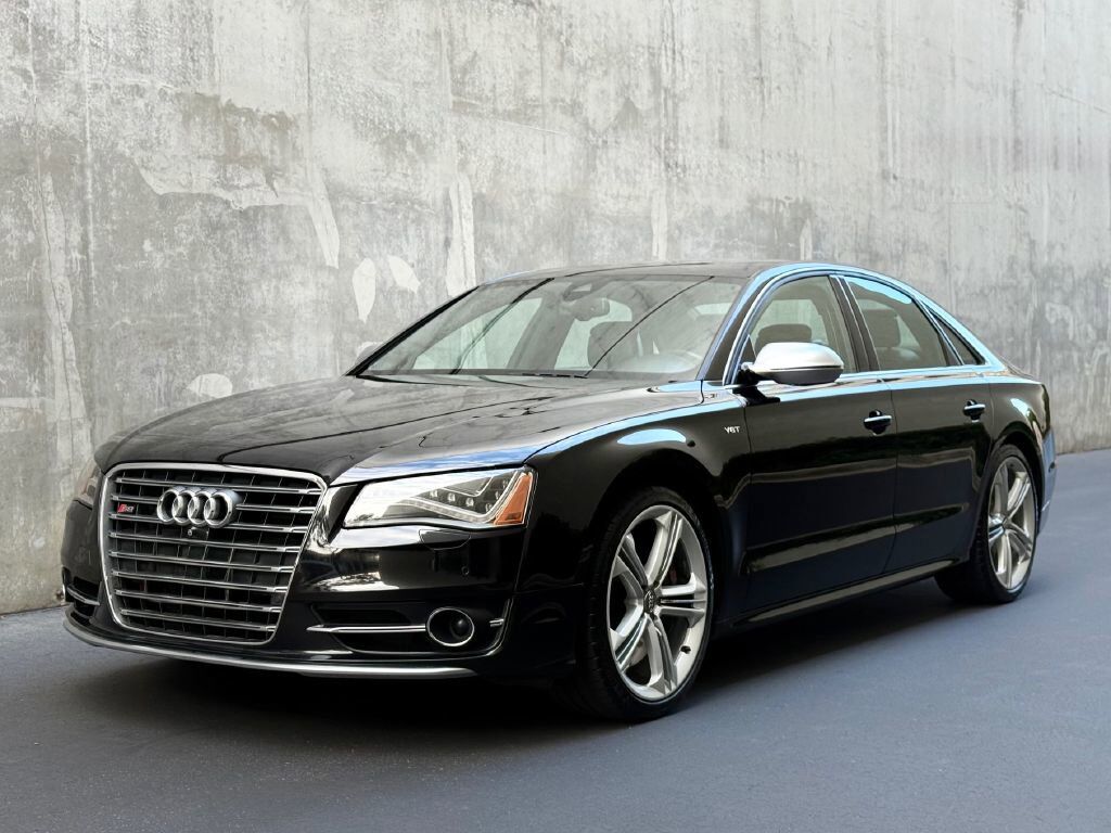 Audi S8