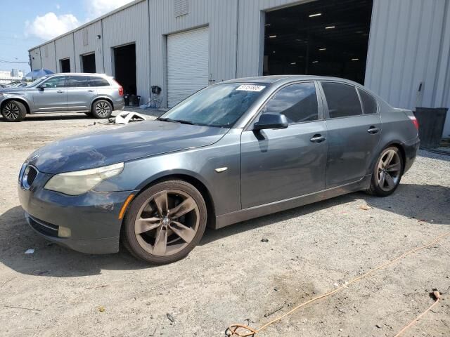 BMW 528i