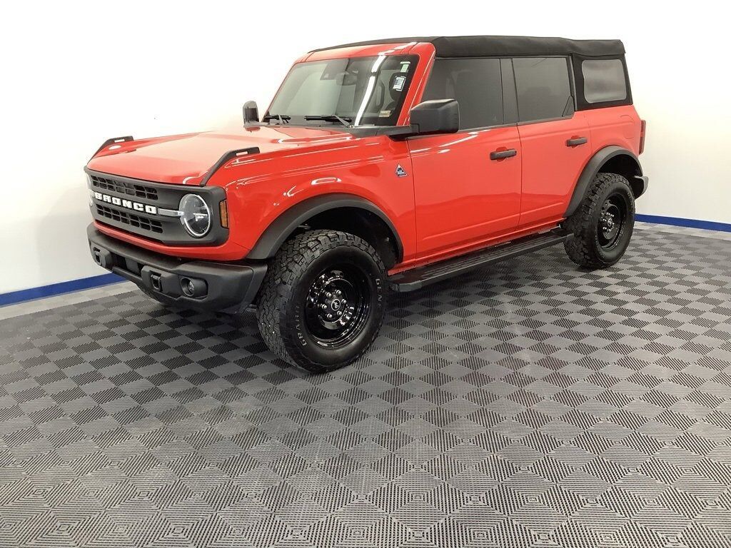2023 FORD Bronco