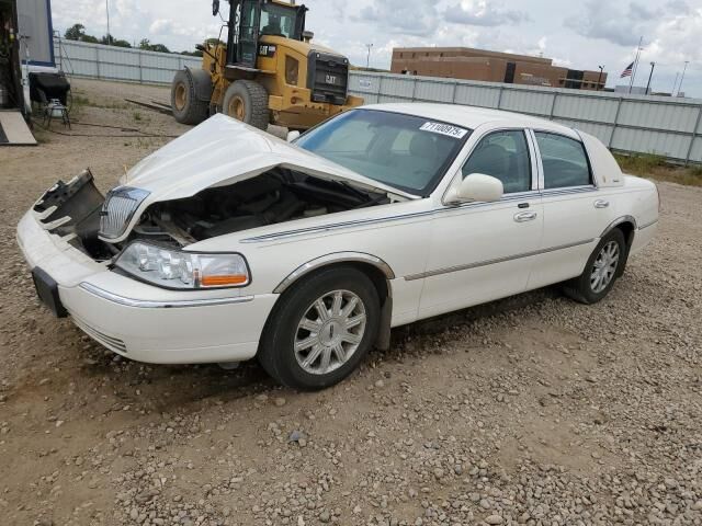 Lincoln Town Car