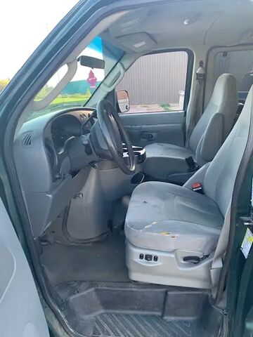 Ford E-350