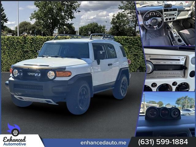 Toyota FJ Cruiser