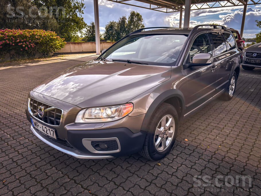 Volvo XC70