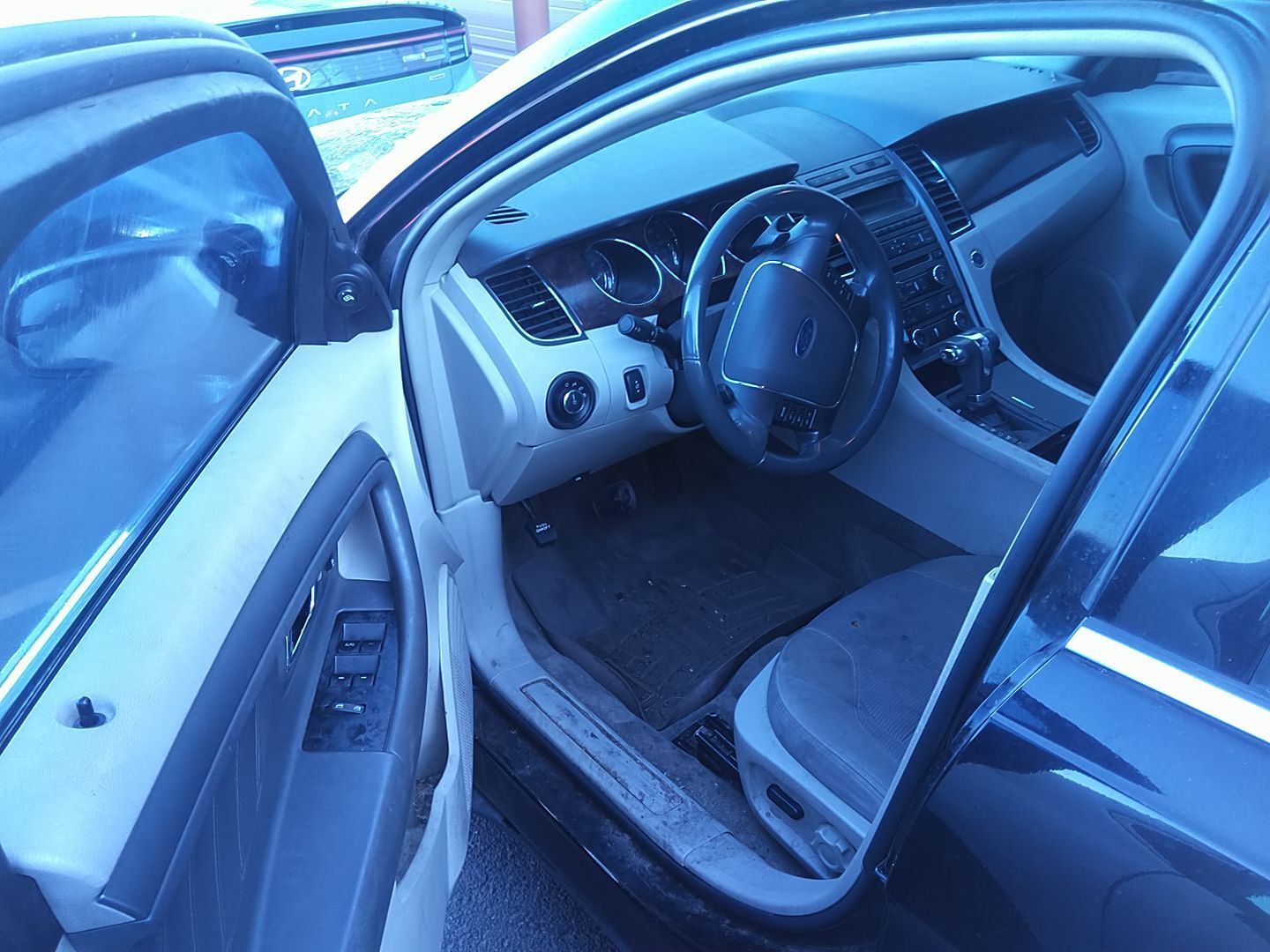 Ford Taurus