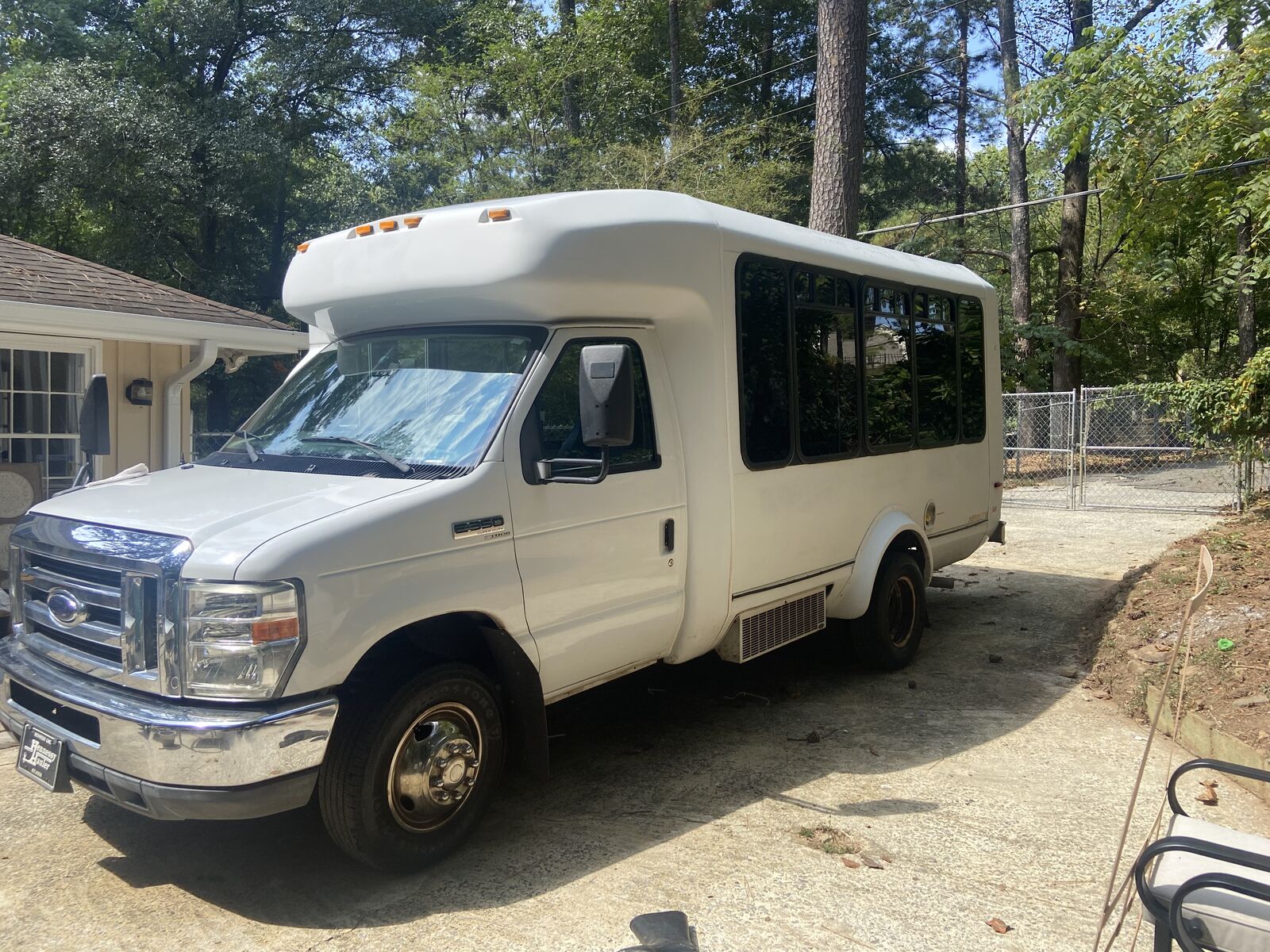 Ford E-350