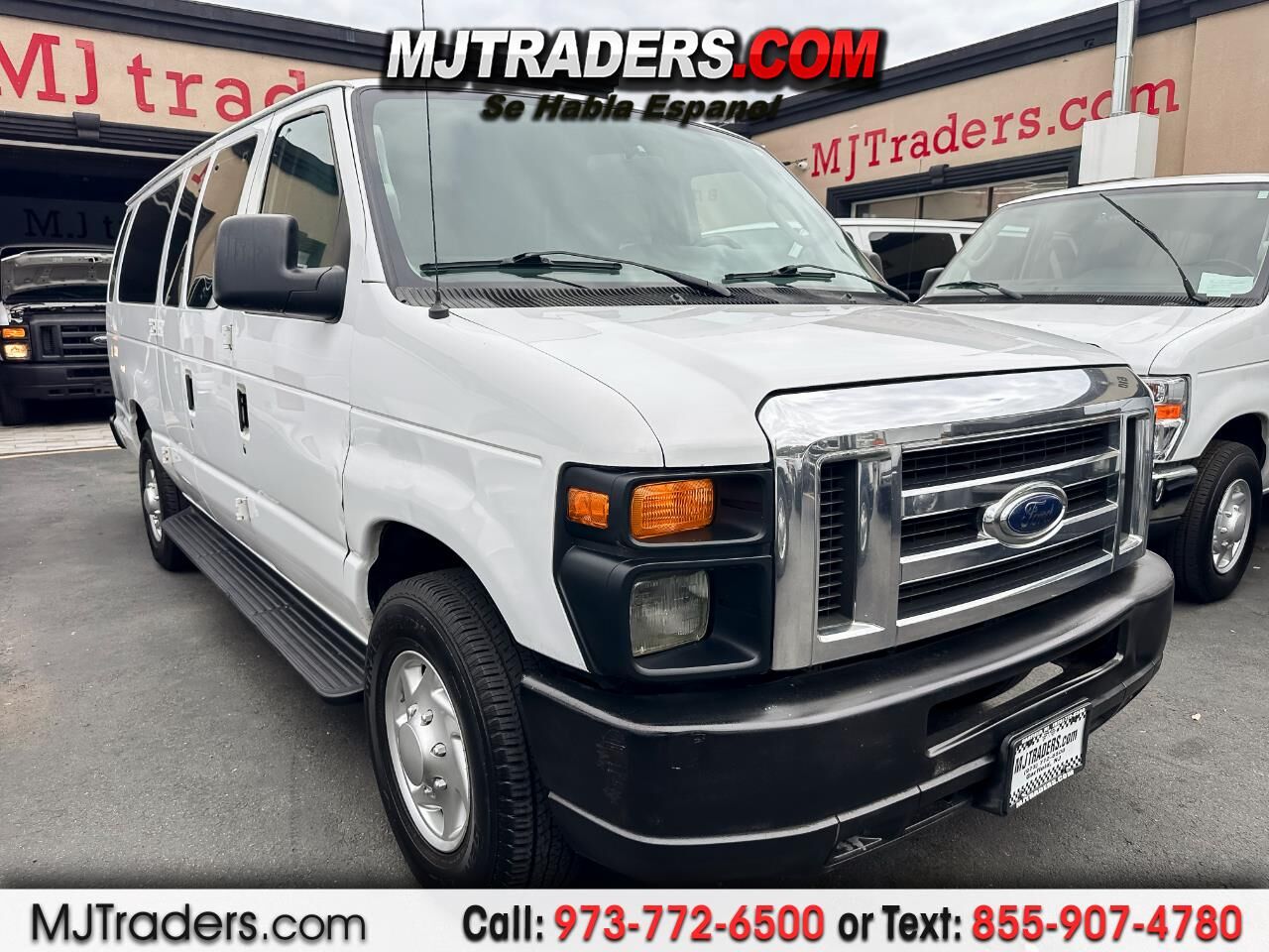 2011 FORD E-350