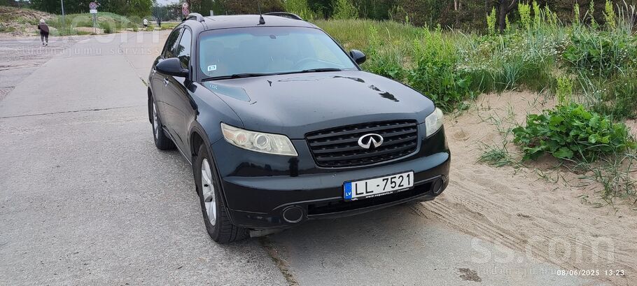 Infiniti FX35