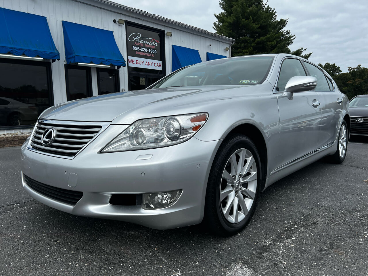 Lexus LS