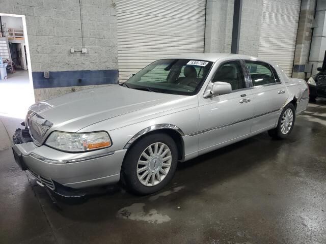 Lincoln Town Car