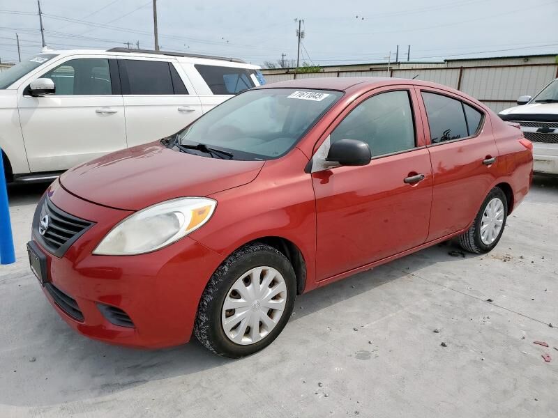 Nissan Versa