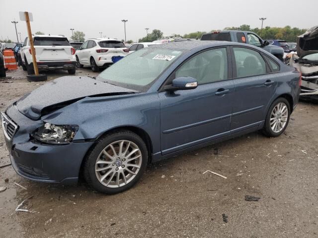 Volvo S40
