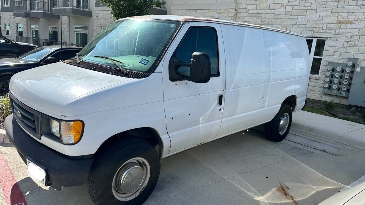 Ford E-350