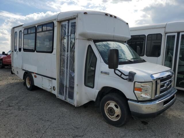 Ford E-450