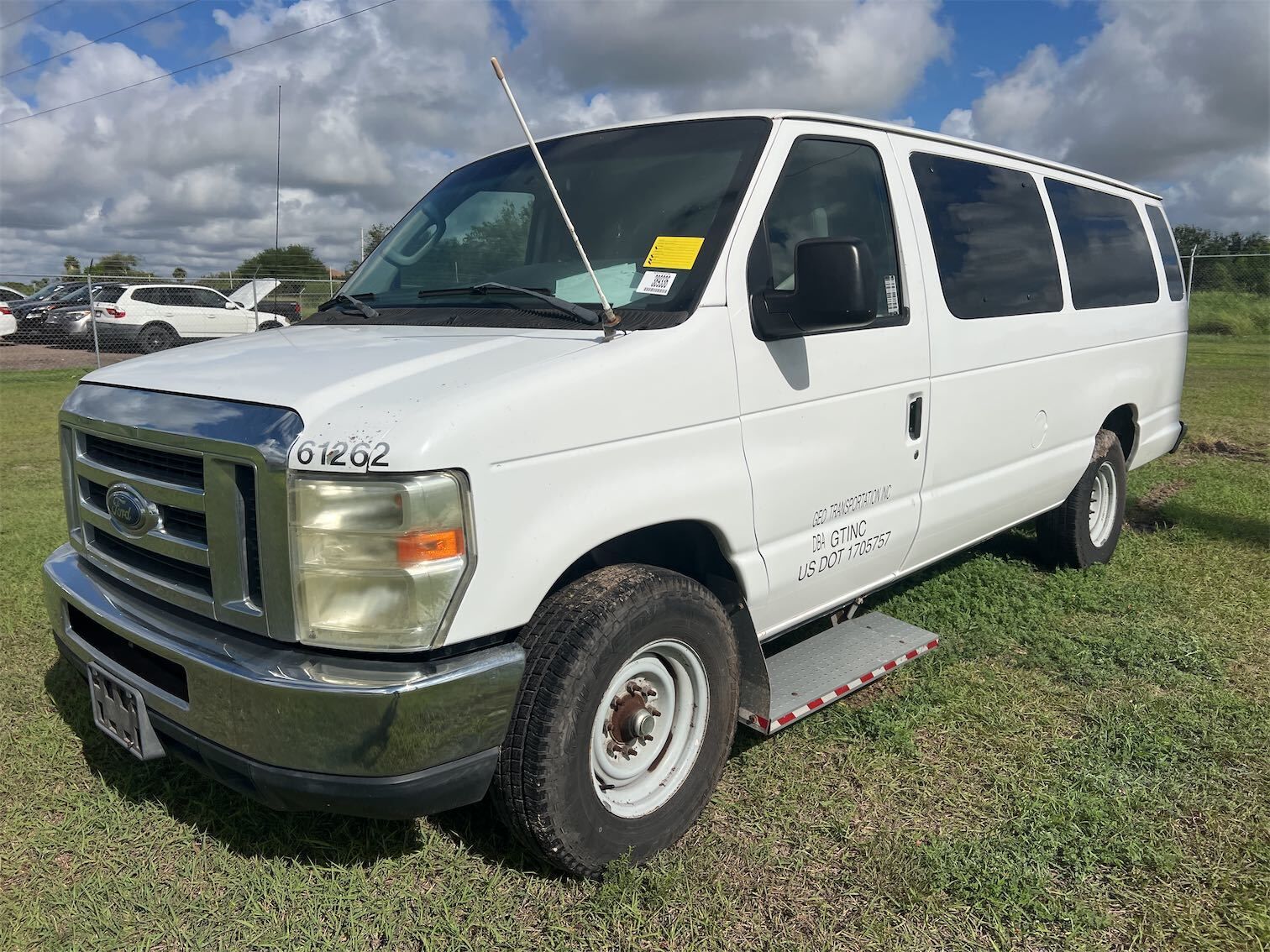Ford E-350