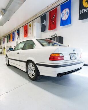 BMW 328iS