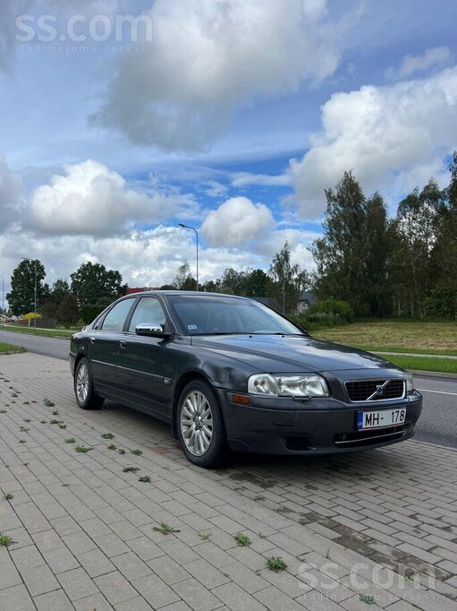 Volvo S80