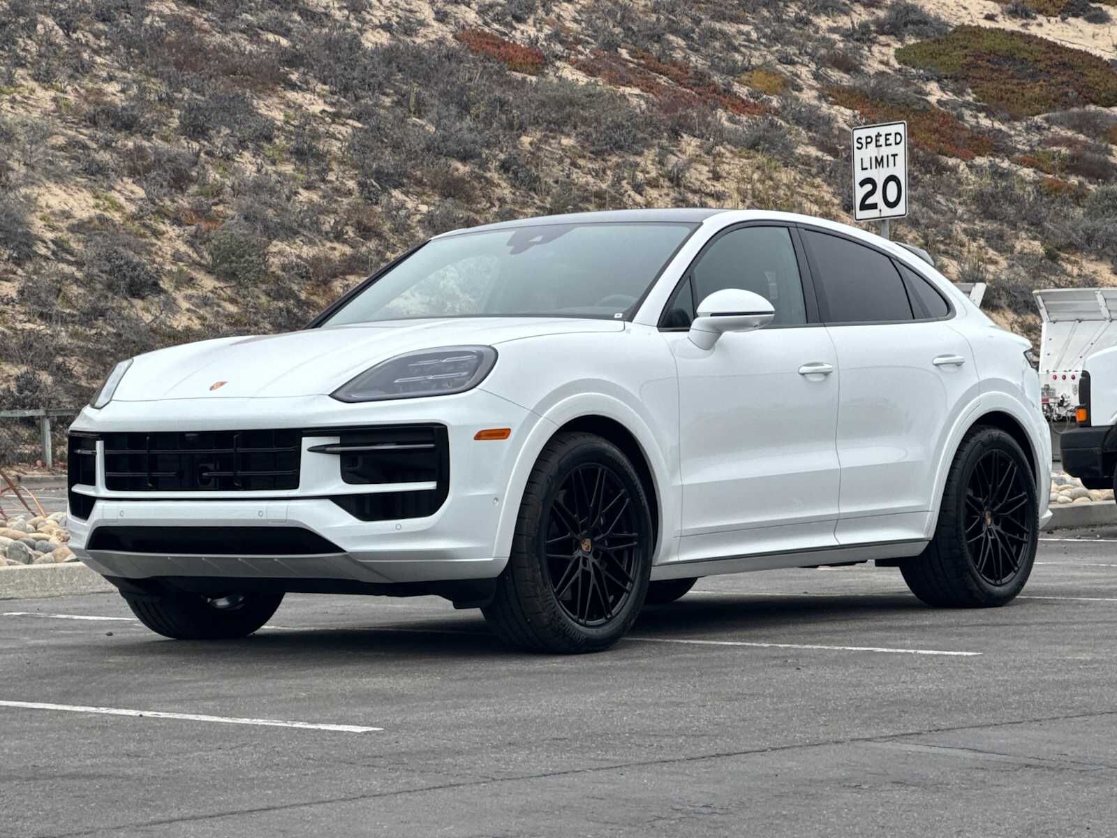 2026 PORSCHE Cayenne