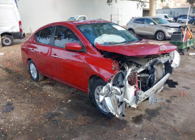 Nissan Versa