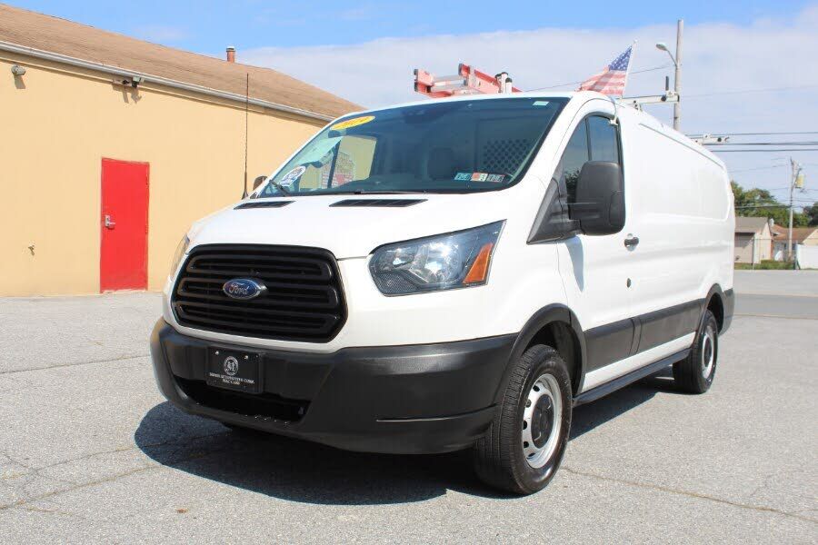2019 FORD Transit