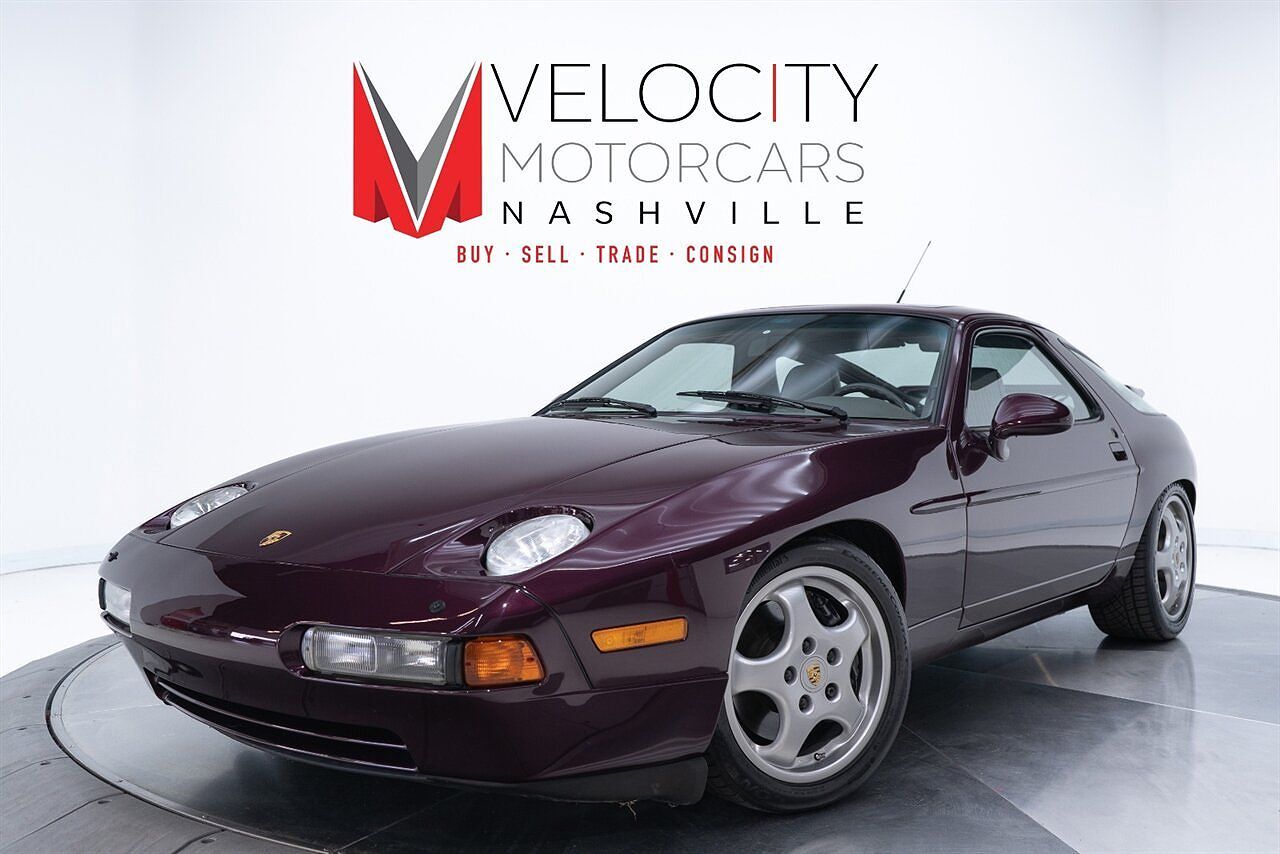 Porsche 928