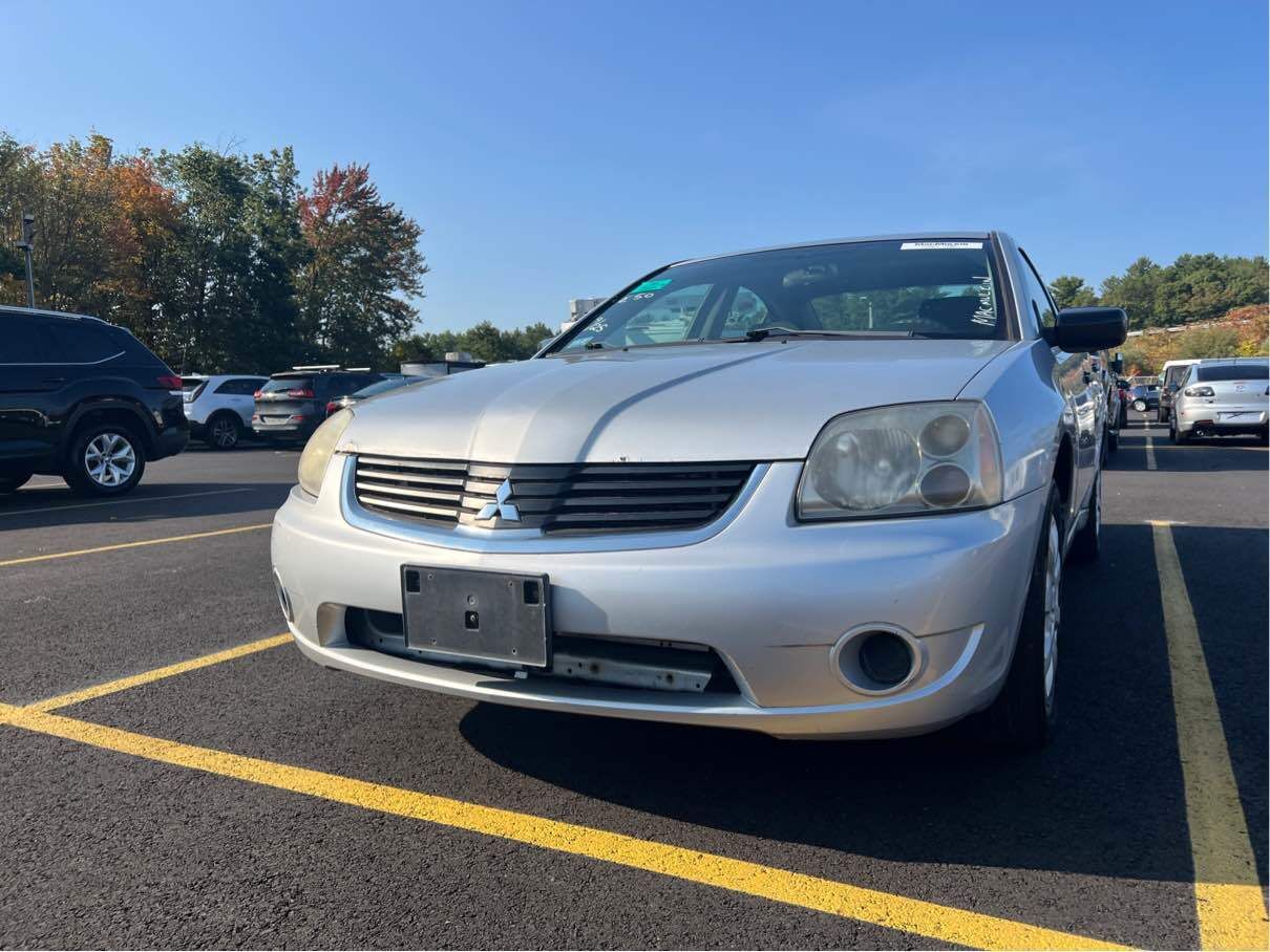 Mitsubishi Galant