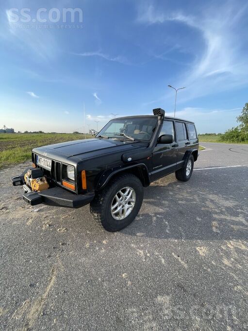 Jeep Cherokee
