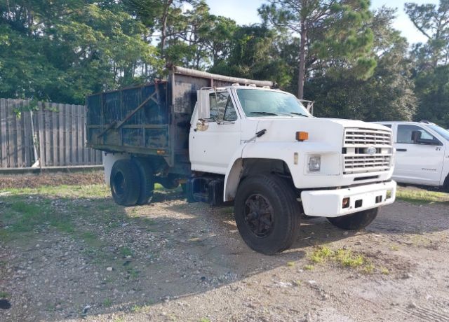 Ford F-700