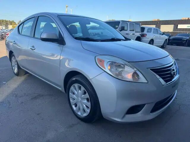 Nissan Versa