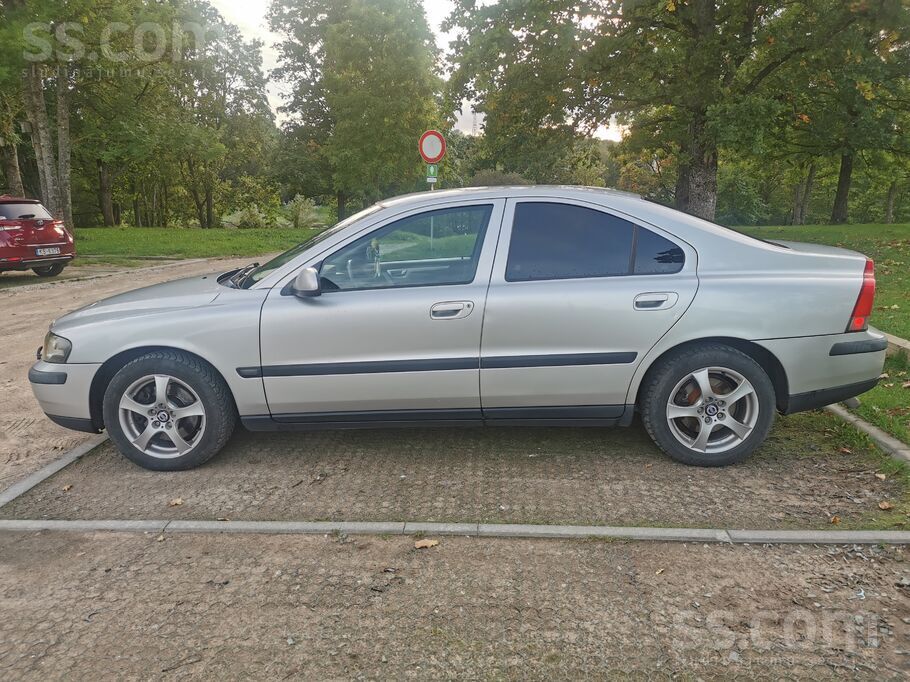 Volvo S60