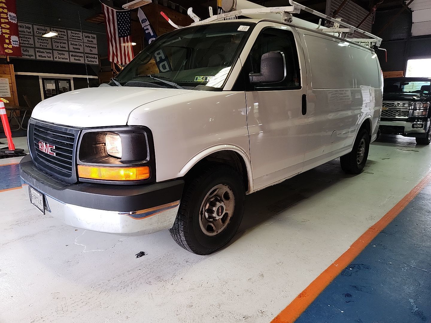 GMC Savana