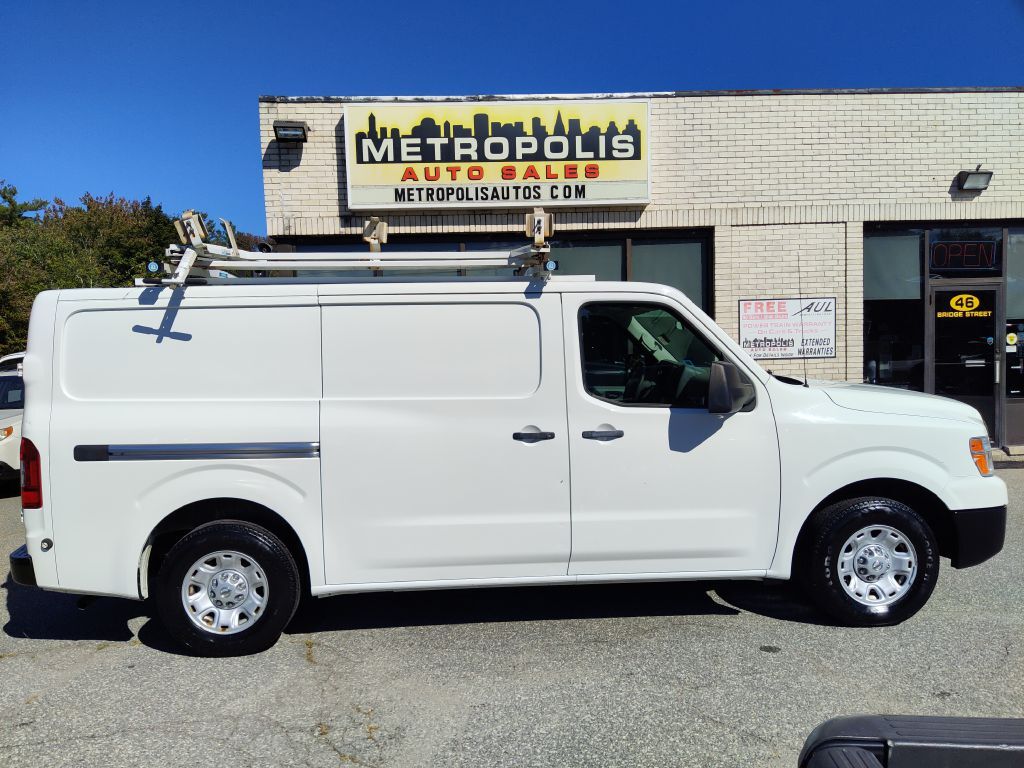Nissan NV